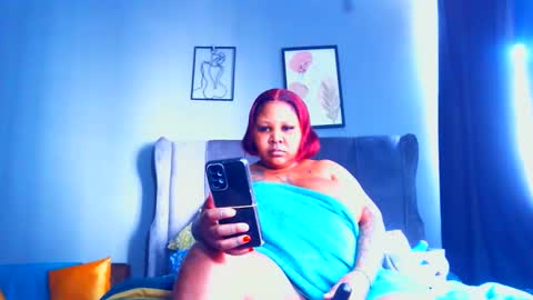 Snapshot of pearlblu38 chatting on October 2025 10:14:02 AM Pearl online show from October 2025 10:14:02 AM