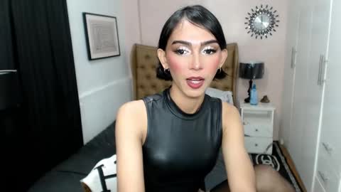 Pearl online show from February 2025 04:43:01 AM