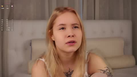 Lily online show from April 2026 01:32:01 AM