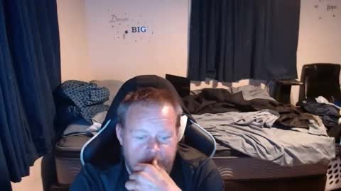 pecker40 online show from March 2025 03:19:01 AM