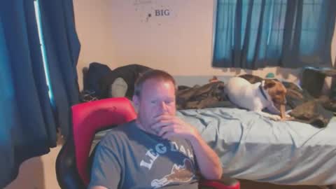 pecker40 online show from October 2025 07:05:01 PM