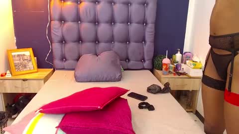 Peiton  online show from January 2025 07:04:01 PM