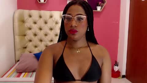 Peiton  online show from November 2025 06:50:01 PM