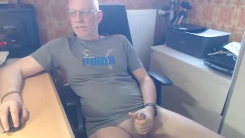 Pemue65 online show from April 2026 06:53:01 AM