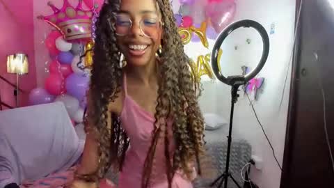 Snapshot of peneelopeecute chatting on December 2024 06:38:02 PM peneelopeecute online show from December 2024 06:38:02 PM