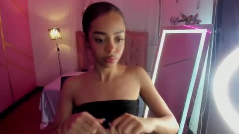 Snapshot of peneelopeecute chatting on March 2025 01:17:02 AM peneelopeecute online show from March 2025 01:17:02 AM