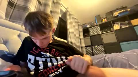 Snapshot of penguin666778 chatting on October 2025 11:54:02 PM Penguin online show from October 2025 11:54:02 PM