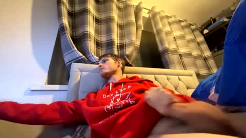 Penguin online show from January 2026 05:06:02 PM