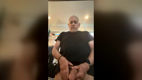 JUST HANGING OUT online show from June 2026 07:26:01 PM