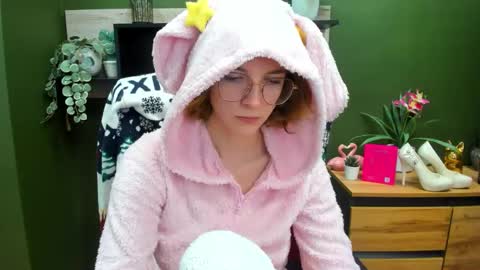 Snapshot of penny_lust chatting on October 2025 07:21:01 AM Penny online show from October 2025 07:21:01 AM