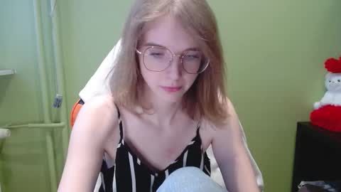 Snapshot of penny_lust chatting on February 2026 07:17:01 AM Penny online show from February 2026 07:17:01 AM