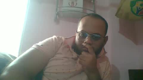 Snapshot of pennyworth21 chatting on January 2025 02:20:02 AM albert online show from January 2025 02:20:02 AM