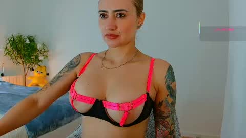 Snapshot of pennyy__ chatting on June 2026 11:30:02 AM Hi Im Penelope better vibrations 1111 online show from June 2026 11:30:02 AM