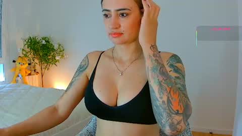 Snapshot of pennyy__ chatting on June 2026 09:33:02 AM Hi Im Penelope better vibrations 1111 online show from June 2026 09:33:02 AM