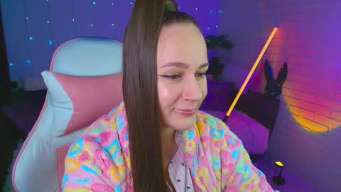 Dia  online show from November 2025 05:17:02 AM