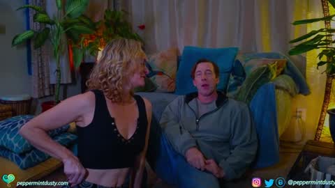 Snapshot of peppermintdusty chatting on December 2024 03:04:01 AM Peppermint and Dusty online show from December 2024 03:04:01 AM