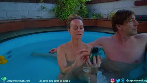 Snapshot of peppermintdusty chatting on January 2025 12:53:02 AM Peppermint and Dusty online show from January 2025 12:53:02 AM