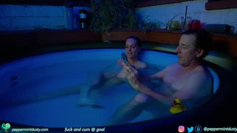 Snapshot of peppermintdusty chatting on January 2025 03:56:01 AM Peppermint and Dusty online show from January 2025 03:56:01 AM