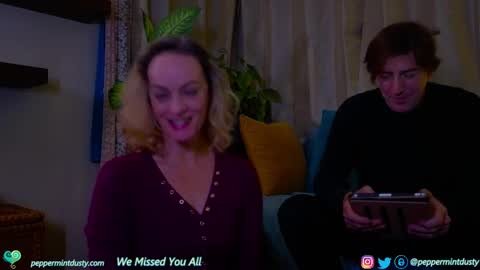 Snapshot of peppermintdusty chatting on February 2025 04:34:01 AM Peppermint and Dusty online show from February 2025 04:34:01 AM