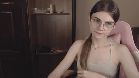 Farida online show from December 2024 11:03:01 PM