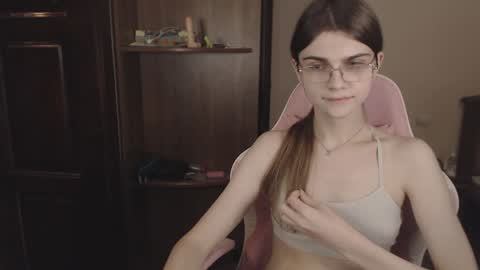 Farida online show from December 2024 02:43:02 AM