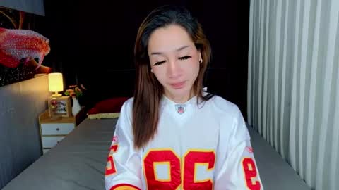 Snapshot of perfectstranger_ chatting on November 2025 02:45:02 AM Chloe online show from November 2025 02:45:02 AM