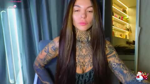 Snapshot of perfecttbaby77n chatting on February 2026 11:40:02 AM Anna online show from February 2026 11:40:02 AM