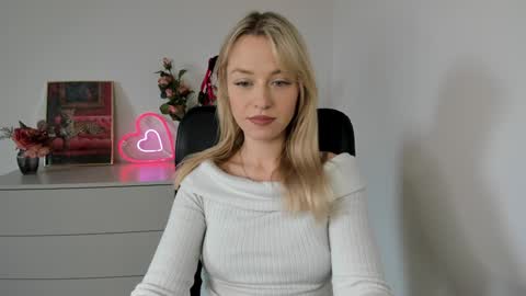 Snapshot of perfectxcindy chatting on December 2024 10:16:01 AM Cindy online show from December 2024 10:16:01 AM