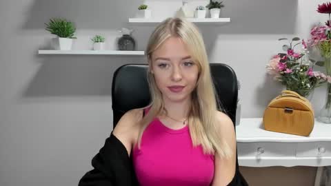Snapshot of perfectxcindy chatting on December 2024 06:13:02 AM Cindy online show from December 2024 06:13:02 AM