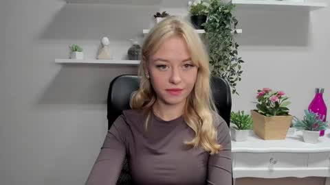 Snapshot of perfectxcindy chatting on February 2025 06:31:01 AM Cindy online show from February 2025 06:31:01 AM