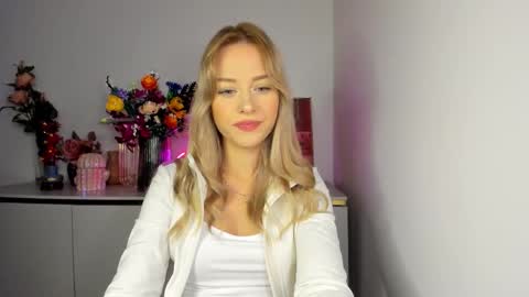 Cindy online show from October 2025 05:30:01 AM