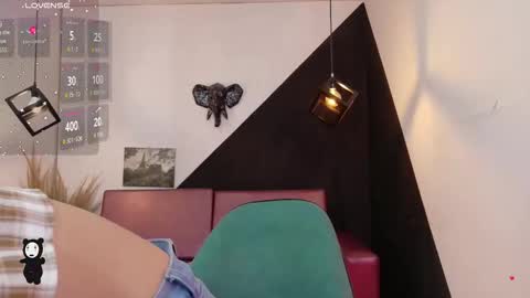 Snapshot of perla_campbell chatting on October 2025 07:49:02 PM online show from October 2025 07:49:02 PM