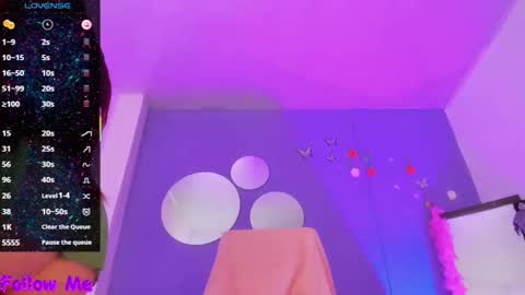 Perla online show from September 2025 09:40:02 PM