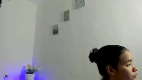 Snapshot of perla_mistc chatting on April 2026 05:21:01 AM Perla mistc online show from April 2026 05:21:01 AM