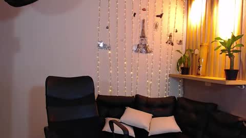 Snapshot of perla_st chatting on February 2025 05:39:01 PM Perla online show from February 2025 05:39:01 PM