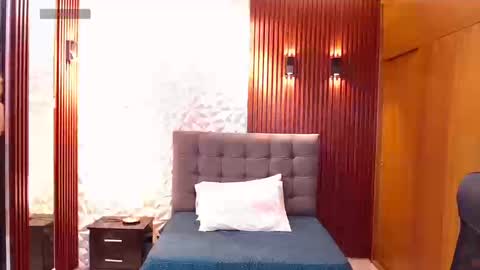 Snapshot of perla_st chatting on September 2025 07:35:01 PM Perla online show from September 2025 07:35:01 PM