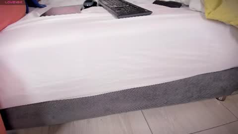 PerlaPreciosa online show from June 2026 04:06:01 AM