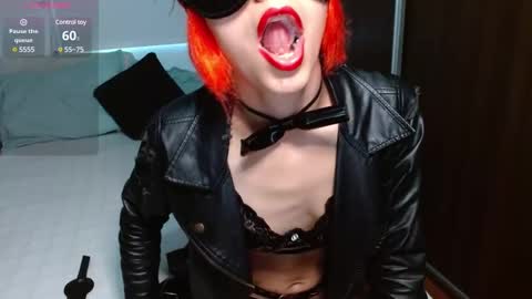 persefone_fire online show from December 2024 10:30:02 PM