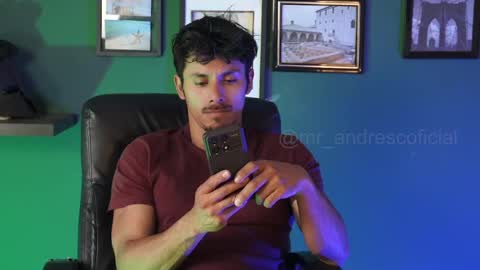 andres    online show from December 2025 04:57:02 PM