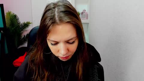 horror flying on the wings of the night.... online show from January 2025 05:42:01 AM