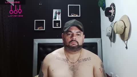 Snapshot of perverseveteranmanxxx chatting on December 2024 11:08:02 PM Carlos online show from December 2024 11:08:02 PM