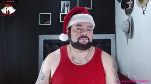 Snapshot of perverseveteranmanxxx chatting on December 2024 04:55:01 AM Carlos online show from December 2024 04:55:01 AM