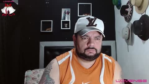 Snapshot of perverseveteranmanxxx chatting on December 2024 03:57:01 PM Carlos online show from December 2024 03:57:01 PM