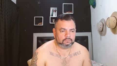 Snapshot of perverseveteranmanxxx chatting on January 2025 02:41:01 PM Carlos online show from January 2025 02:41:01 PM