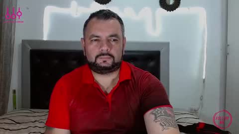 Snapshot of perverseveteranmanxxx chatting on September 2025 06:26:02 AM Carlos online show from September 2025 06:26:02 AM
