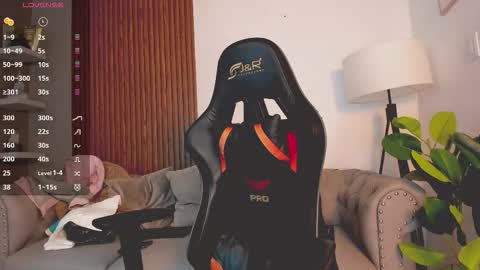 Lizza online show from October 2025 02:17:02 AM