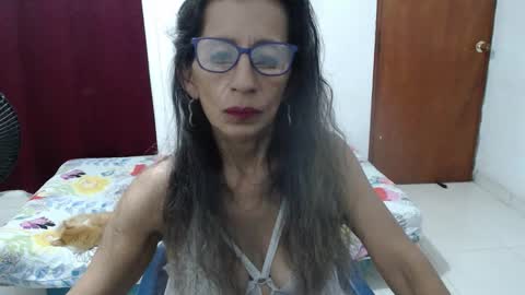 Snapshot of pervert_milf4uu_4 chatting on October 2025 04:55:02 AM luz online show from October 2025 04:55:02 AM