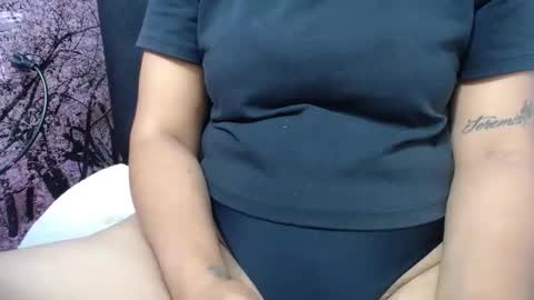  Linda  online show from January 2026 04:31:01 PM