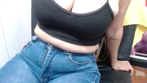 Snapshot of pervertt_nicole chatting on February 2025 05:57:02 PM Nicole online show from February 2025 05:57:02 PM