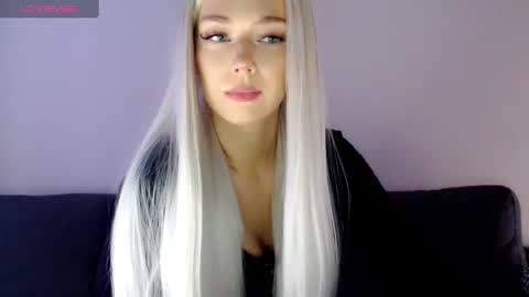 Snapshot of pervyblonde chatting on January 2025 12:24:02 PM Isabella online show from January 2025 12:24:02 PM